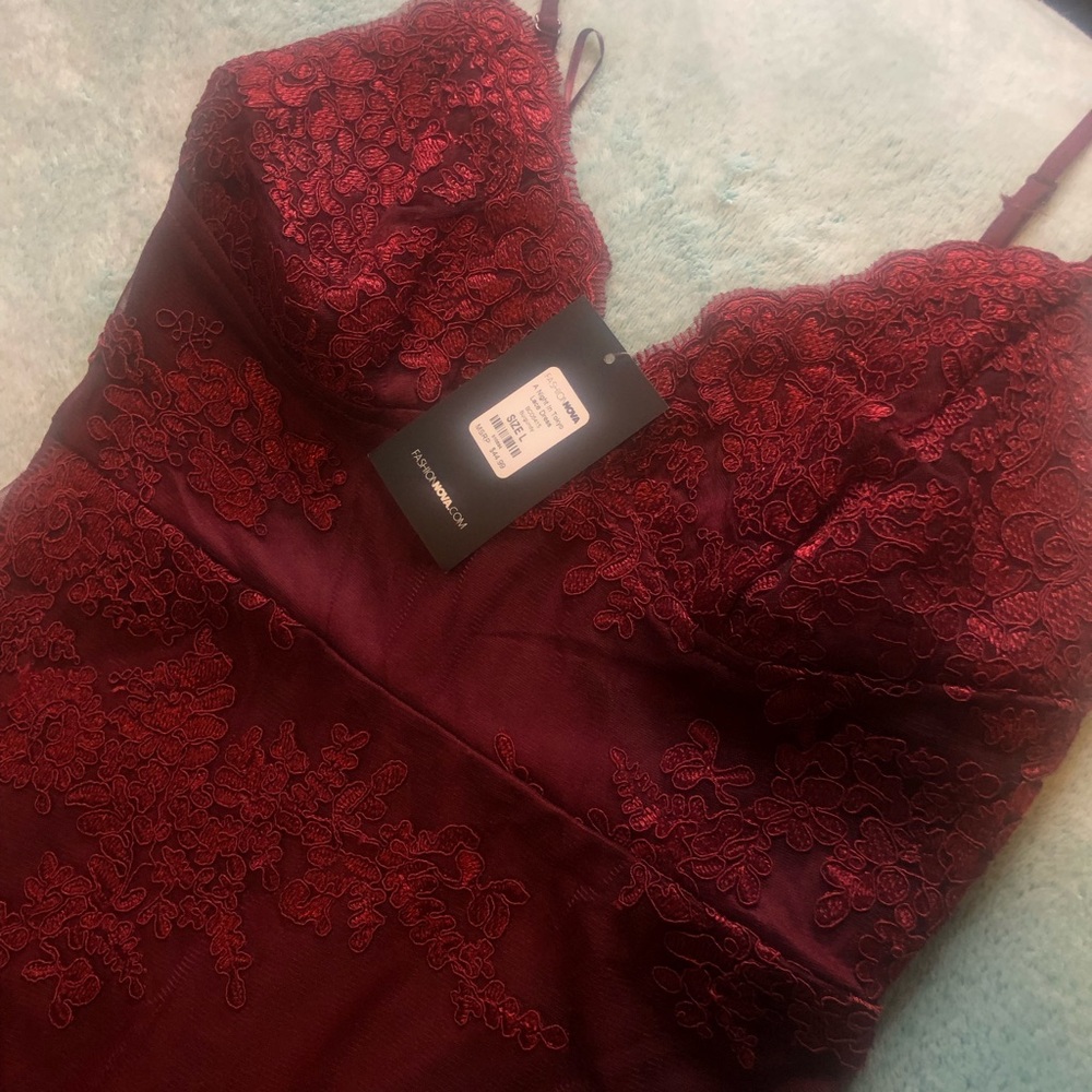 Brand New FN Lace Maxi Dress size Large